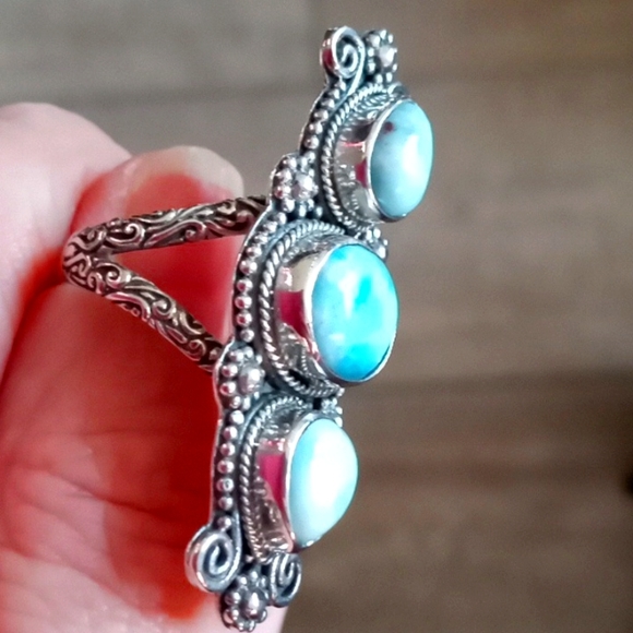 BALI LEGACY LARIMAR 3 STONE RING - Picture 3 of 10